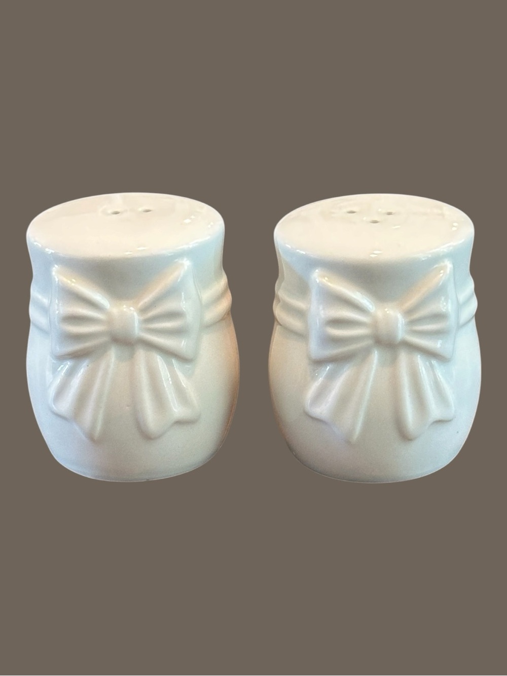 Hobby Lobby Cream Ceramic Bow Salt and Pepper Shakers